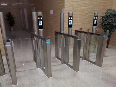 商廈人臉識別大廈%人臉識別人臉識別商廈人臉通道閘機(jī)閘機(jī) 哪家好？價格怎么樣？代理招商，生產(chǎn)廠家，價格，哪家好，多少錢，品牌，報價，廠家，哪個公司好