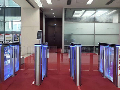 人臉識別閘機成通道行業(yè)新趨勢 哪家好？價格怎么樣？代理招商，生產(chǎn)廠家，價格，哪家好，多少錢，品牌，報價，廠家，哪個公司好 