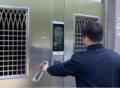 解析關(guān)于人臉識(shí)別門禁的五大陷阱?。?！ 哪家好？?jī)r(jià)格怎么樣？代理招商，生產(chǎn)廠家，價(jià)格，哪家好，多少錢，品牌，報(bào)價(jià)，廠家，哪個(gè)公司好