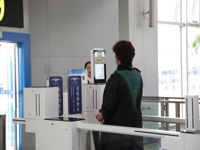 健康碼閘機(jī),健康碼測(cè)溫閘機(jī),人臉測(cè)溫閘機(jī)-路可路美健康碼閘機(jī),健康碼測(cè)溫閘機(jī),人臉測(cè)溫閘機(jī)-路可路美人臉測(cè)溫閘機(jī)實(shí)現(xiàn)全國(guó)健康碼一碼通行,核酸檢測(cè)報(bào)告自動(dòng)查詢(xún) 哪家好？?jī)r(jià)格怎么樣？代理招商，生產(chǎn)廠(chǎng)家，價(jià)格，哪家好，多少錢(qián)，品牌，報(bào)價(jià)，廠(chǎng)家，哪個(gè)公司好 